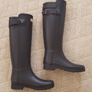 Hunter Black Refined Rain Boots Size 5